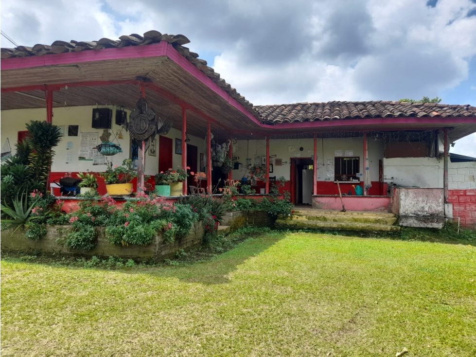 Finca en aguacate Filandia Quindio