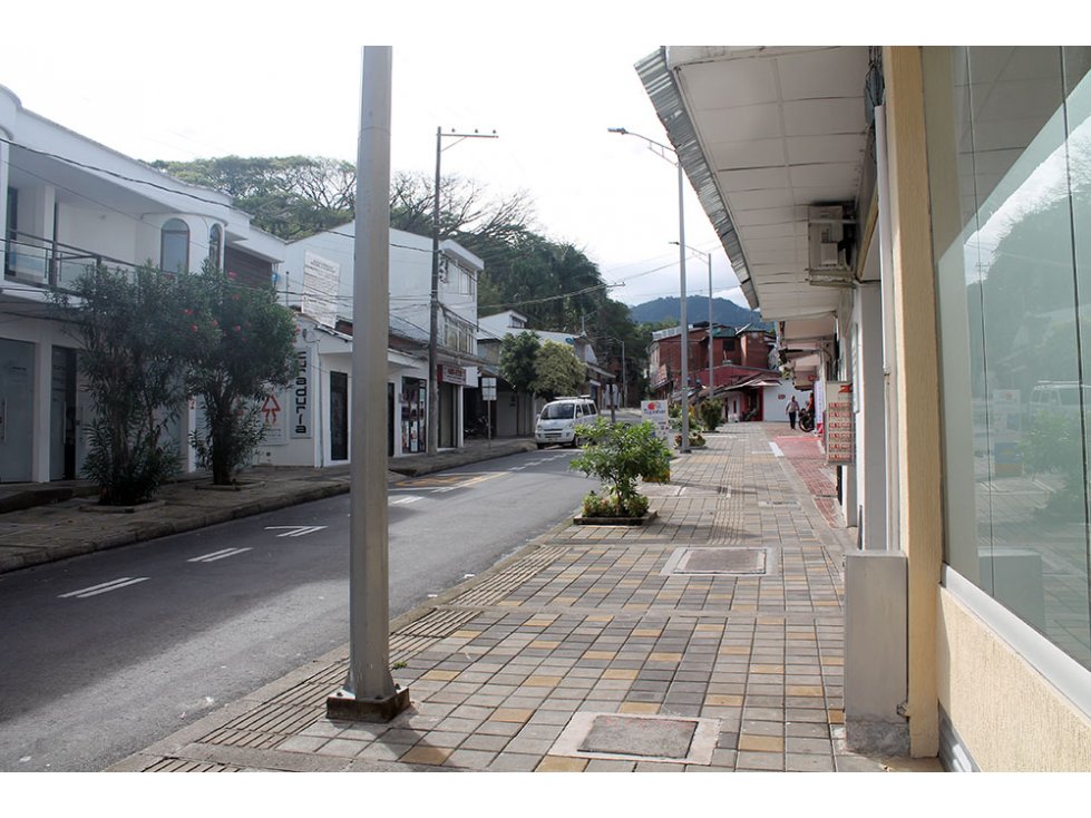 HOTEL EN EL CENTRO DE VILLAVICENCIO-META