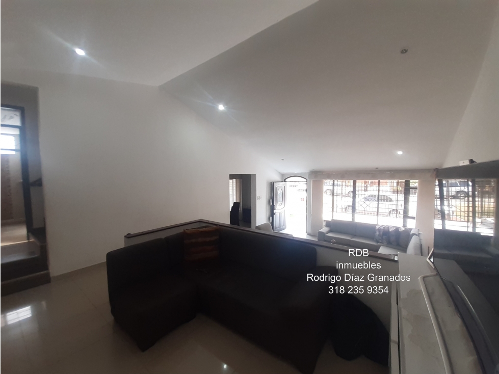 SANTA MÓNICA, BARRANQUILLA, COLOMBIA, VENTA CASA DE 2 PISOS