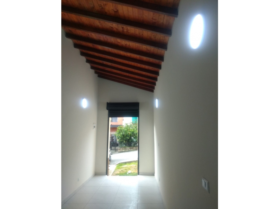 ARRIENDO LOCAL EN MANRIQUE MEDELLIN