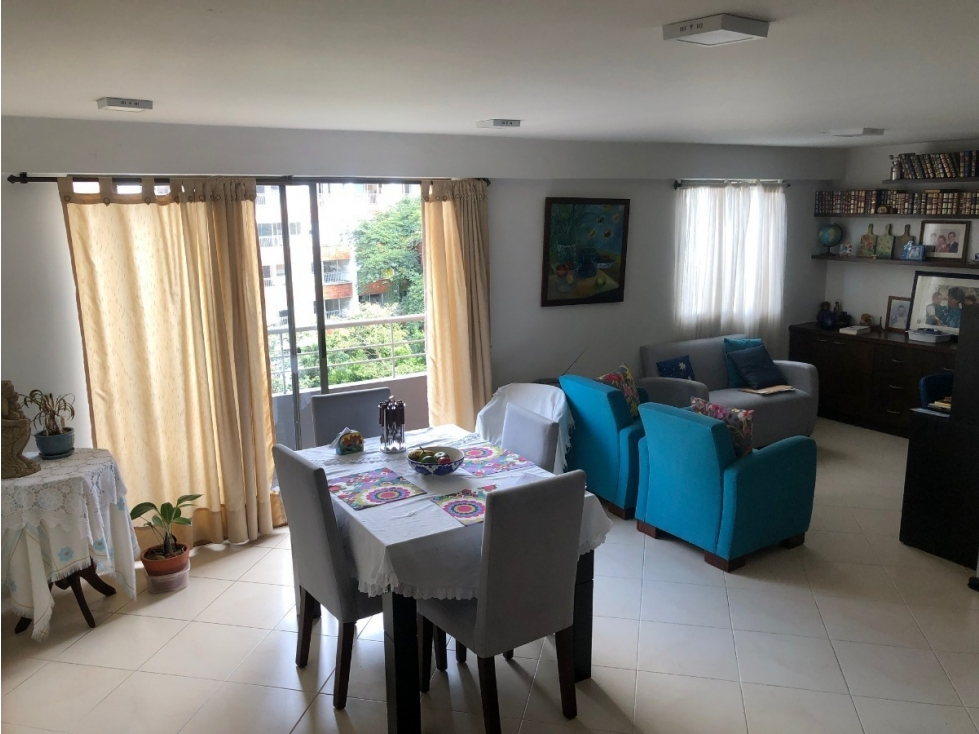 Apartamento en Venta Medellin Loma de los Bernal