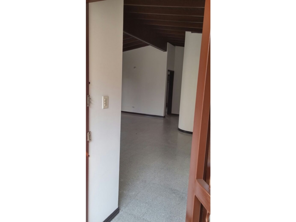 APARTAMENTO EN VENTA PISO 4 de 113 MT² ESTADIO-COLORES