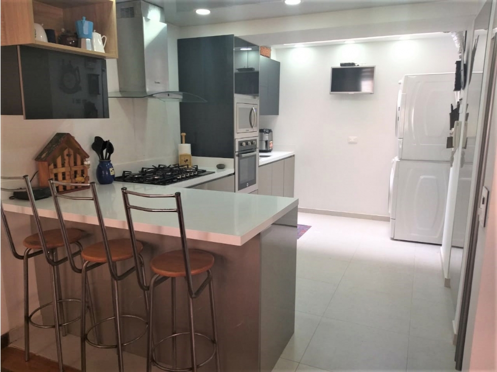 Vendo Casa Colina