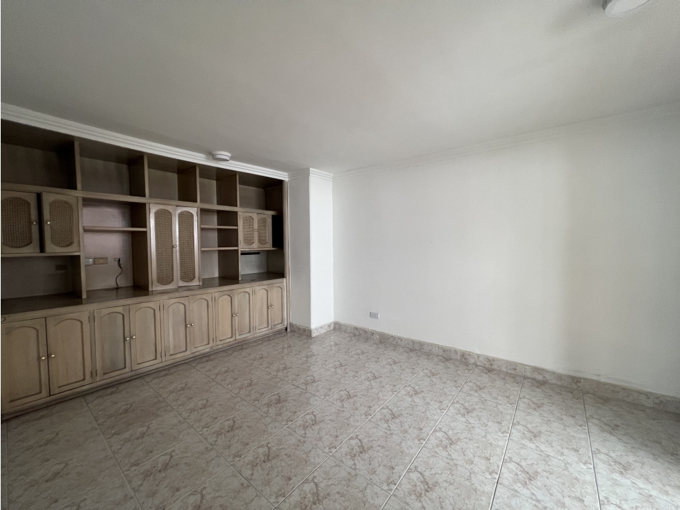 Se VENDE apartamento perfecto para remodelar