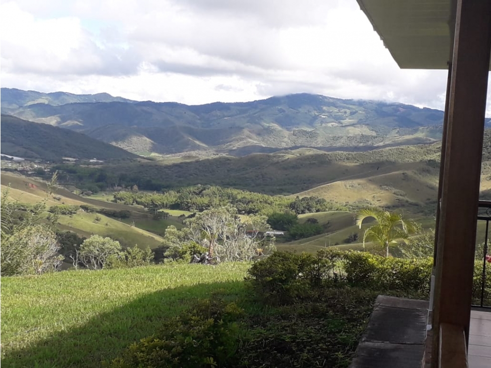 SE VENDE LOTES ROLDANILLO VALLE