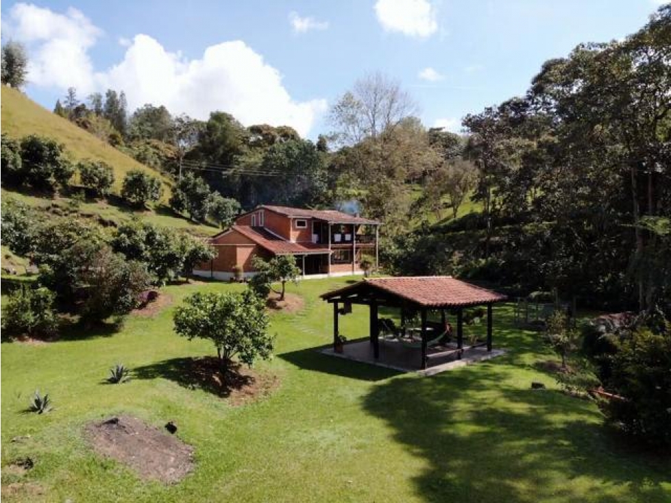 Espectacular lote con casa