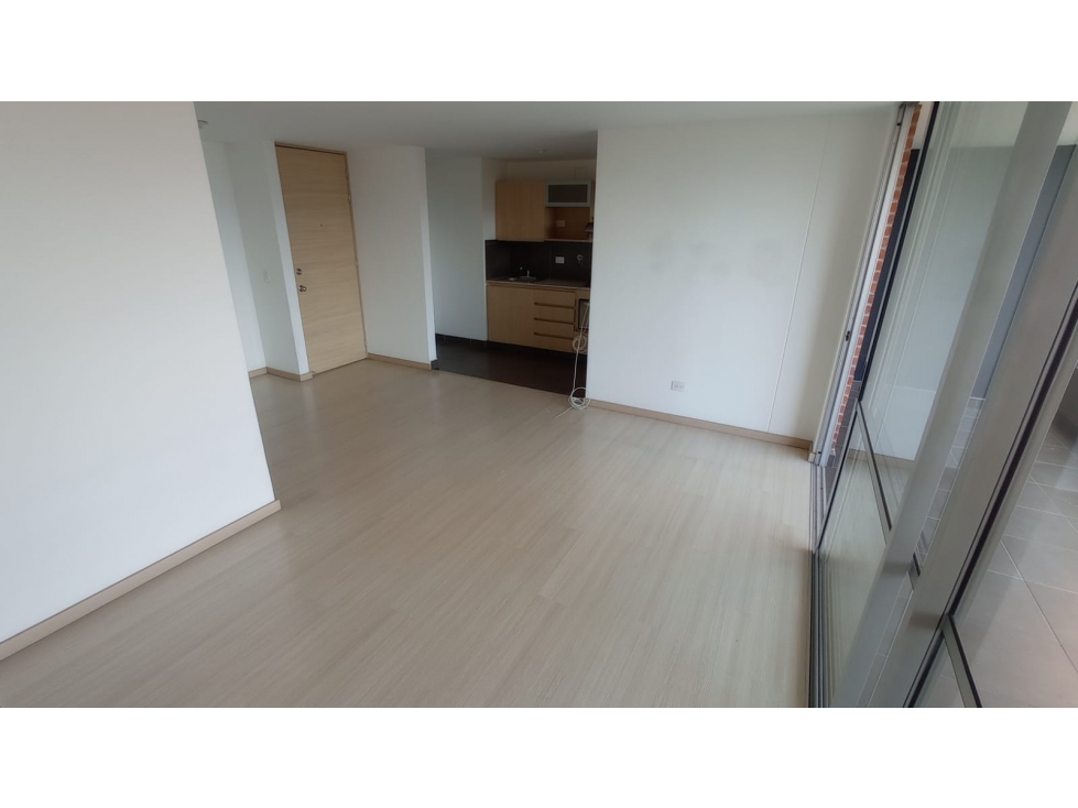 Arriendo Apartamento Loma Del Esmeraldal