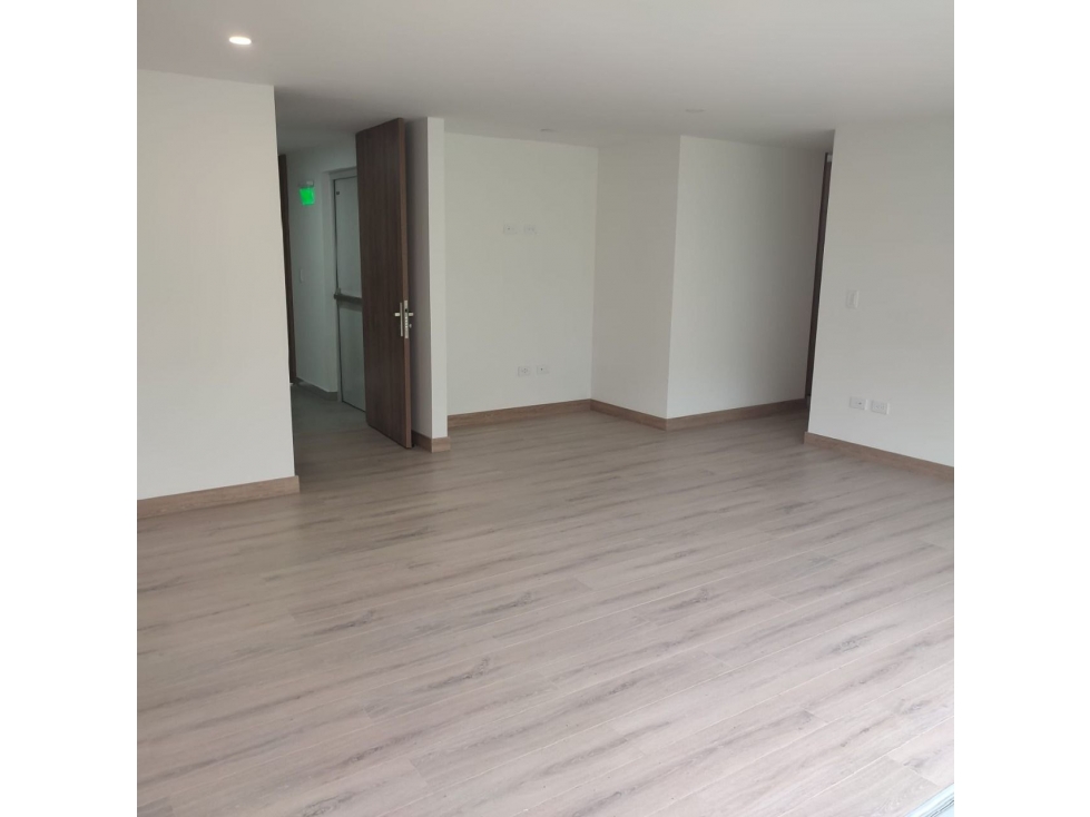 VENTA APARTAMENTO AV ALBERTO MENDOZA,MANIZALES