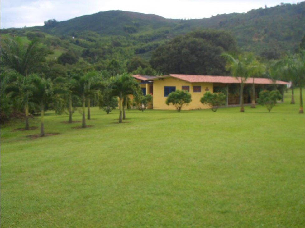 venta de casa campestre Santagueda