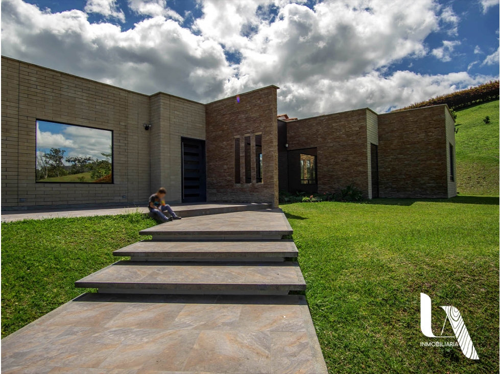 Venta casa en parcelación el Carmen de Vivoral Antioquia Colombia