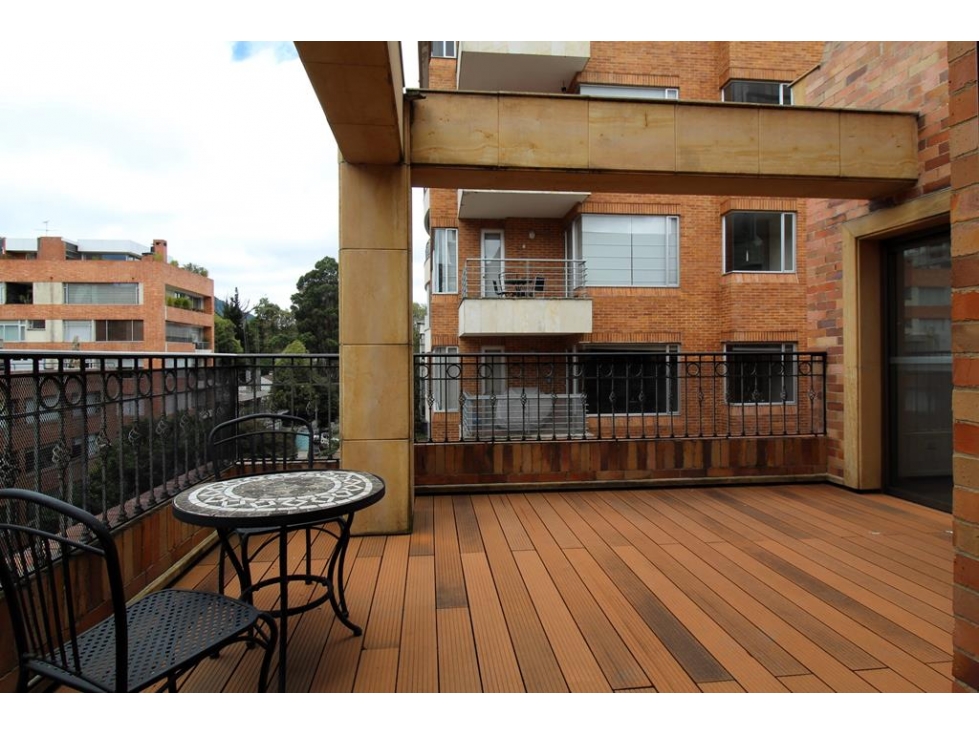 Apto Chicó: 365m2 + terrazas, balcones, 5H, 5B y 4P