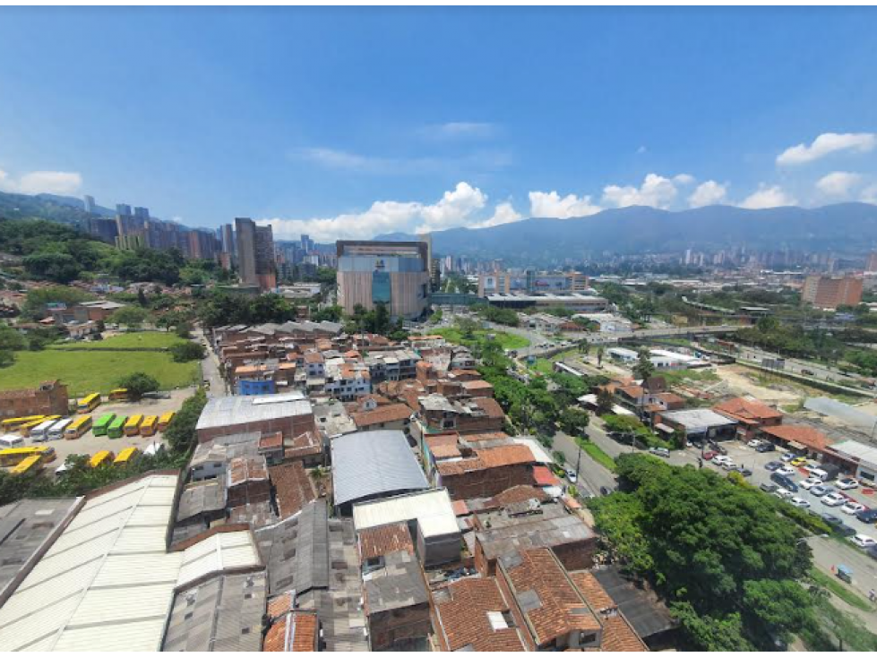 Oficina para la venta en Envigado - Las Casitas