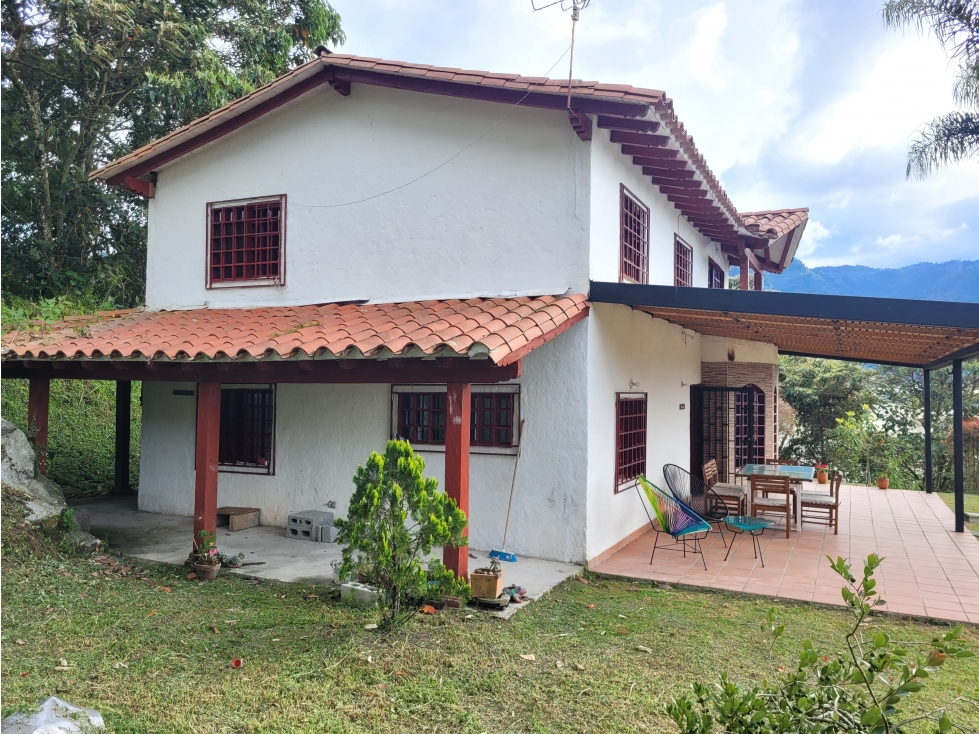 Finca en El Camen de Viboral Oriente Antioqueño