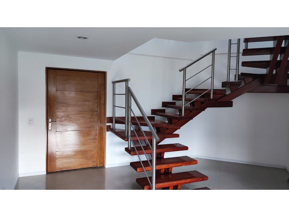 VENDO PENTHOUSE DUPLEX EN SABANETA - AVES MARIA