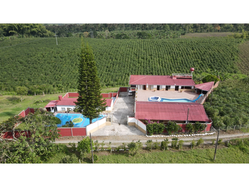 VENTA DE FINCA HOTEL, ARMENIA.