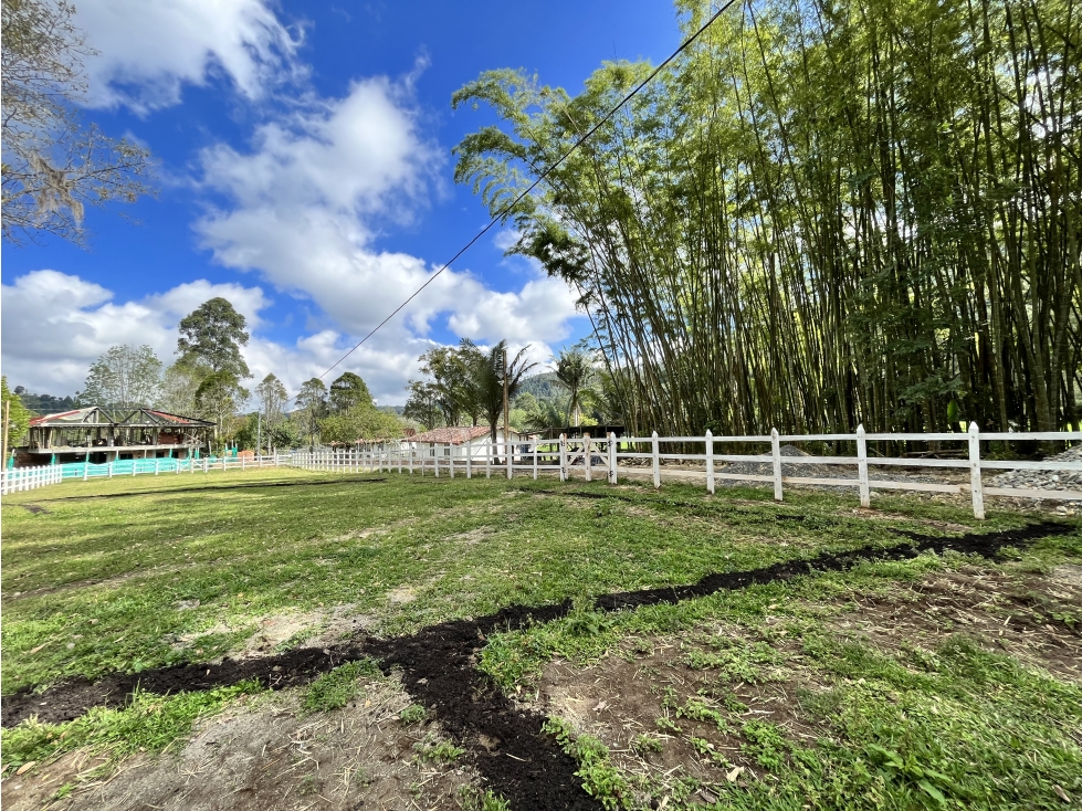 VENTA DE FINCA EN SALENTO - QUINDIO - COLOMBIA