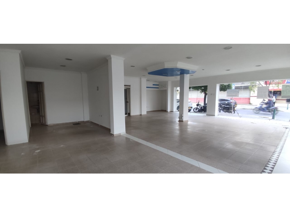 EN ARRIENDO LOCAL ESQUINERO MONTERIA