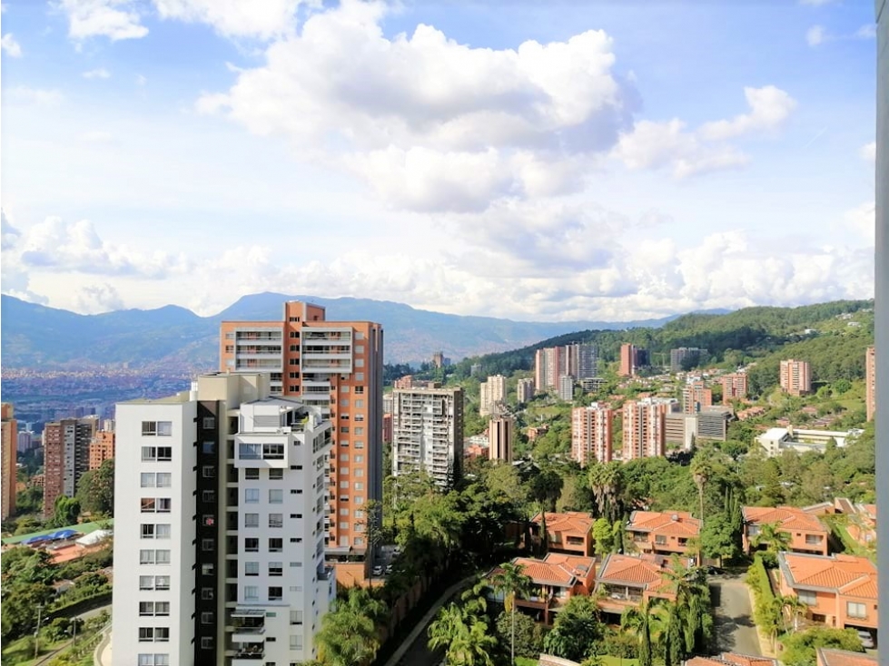 Vendo Espectacular Apartamento Poblado La Calera con hermosa vista
