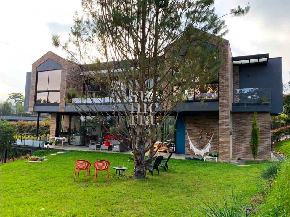 Casa De Lujo en Alto de Palmas