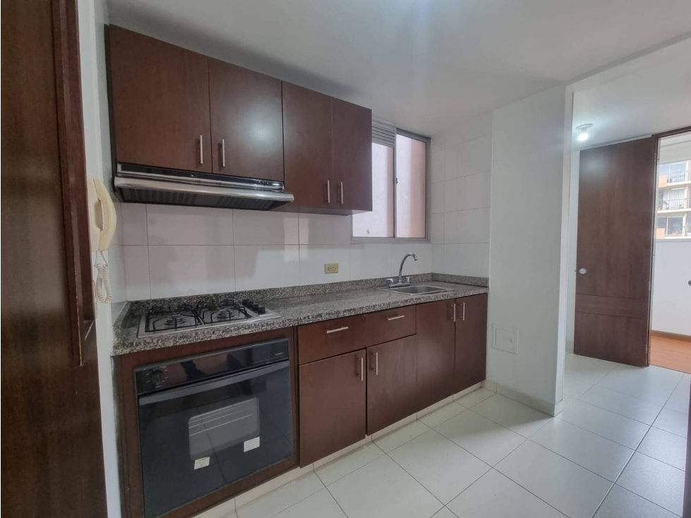 SE VENDE APARTAMENTO GRATAMIRA