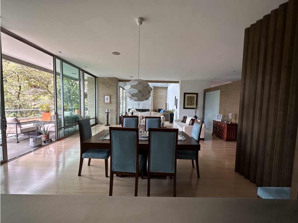 Elegante Apartamento con espacios para relajarte y disfrutar Medellín