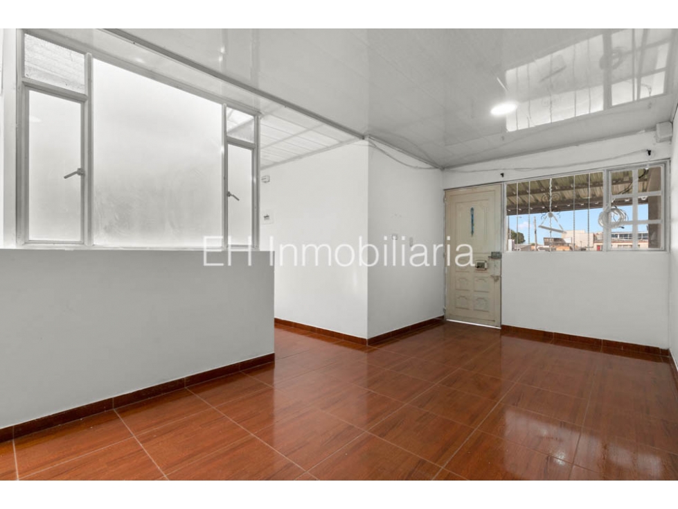 CASA EN VENTA LOS CEREZOS RENTABLE