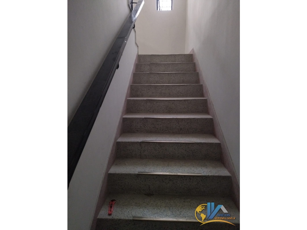 SE ARRIENDA CASA EN LA CEIBA