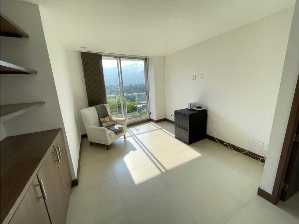 Apartamento con espectacular vista a la ciudad avenida centenario