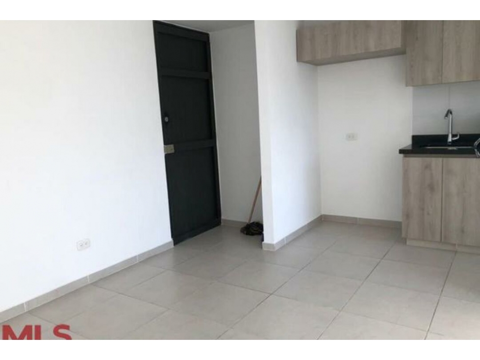 Apartamento en venta en Cristo Rey, Copacabana