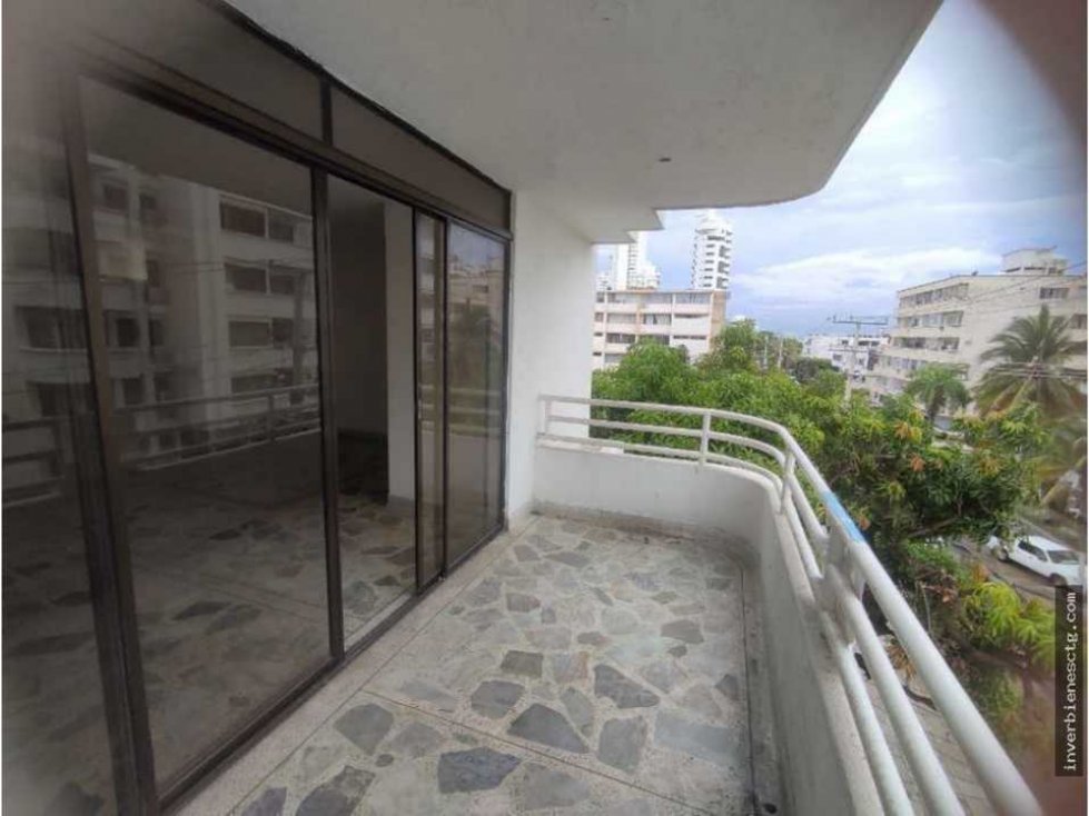 Apto piso 5 en arriendo sector Bocagrande