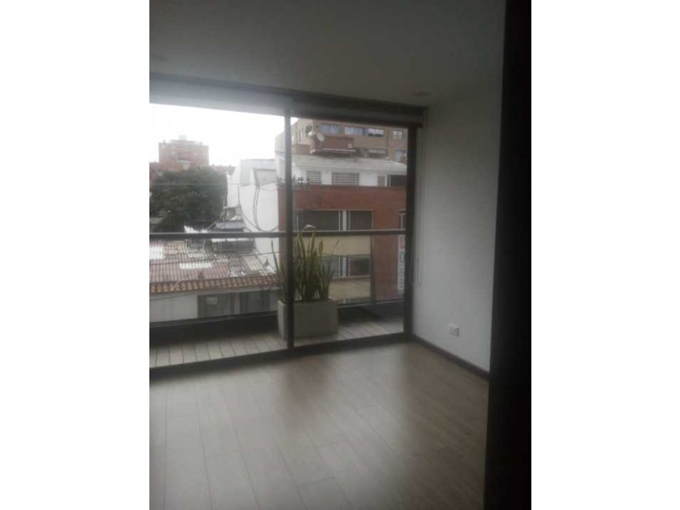 VENDO APTO SANTA ANA RENTANDO