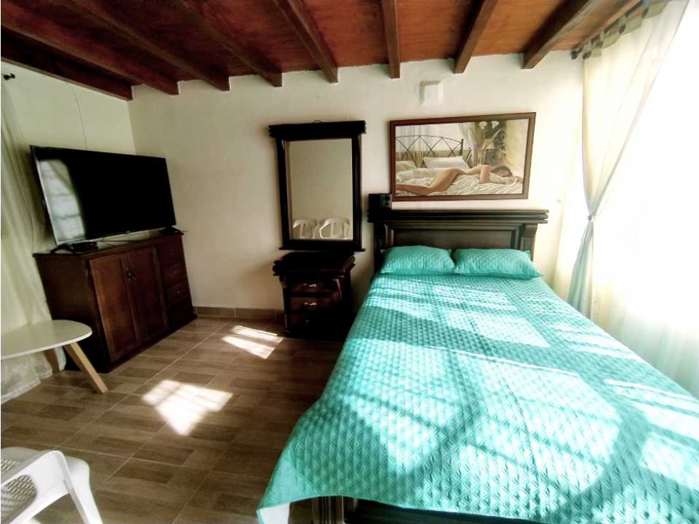 Casa bifamiliar en venta Aranjuez Medellín