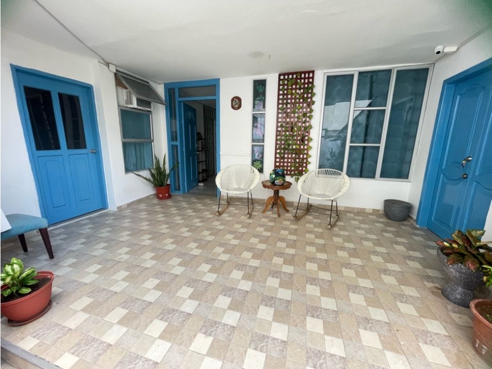 Vendo casa comercial barrio Ciudad Jardín en Barranquilla