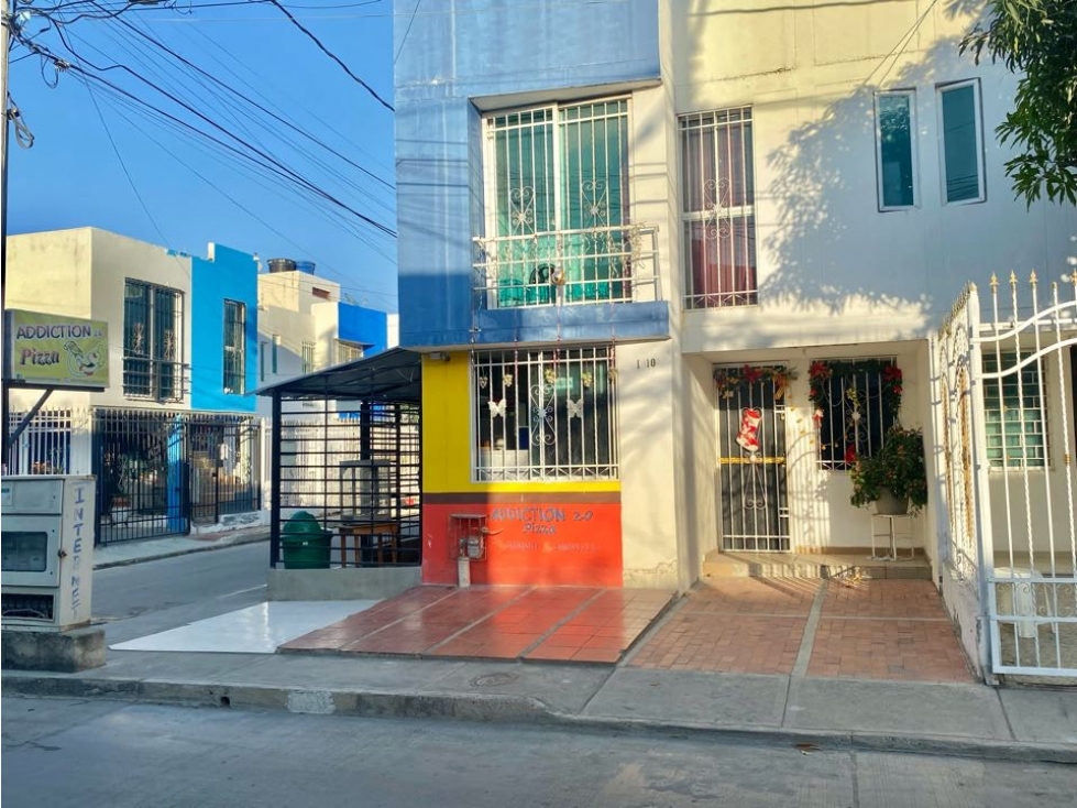 Casa Esquinera con local comercial en Venta Sector Ciudad del Sol