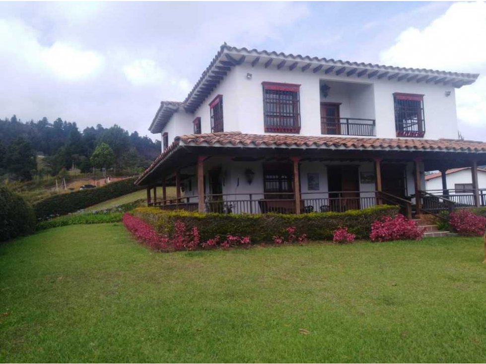 Casa finca en venta en Guarne 1582 m2 de lote 325 m2 construidos