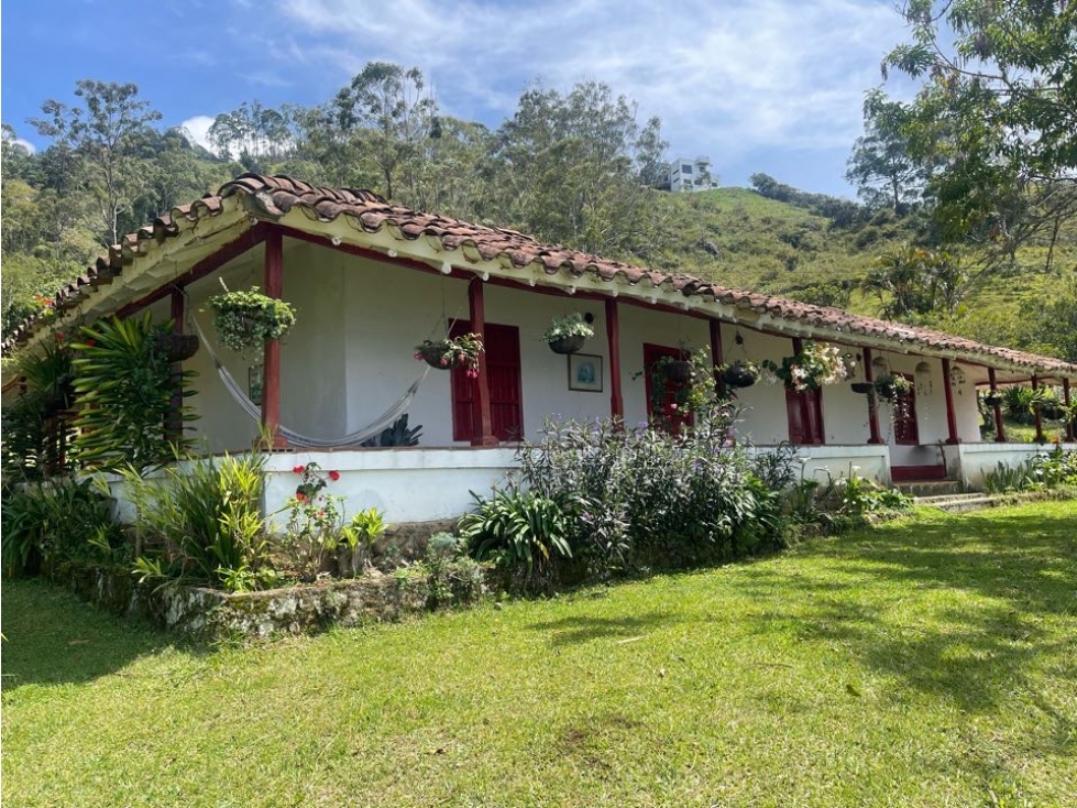 CASA-LOTE COPACABANA