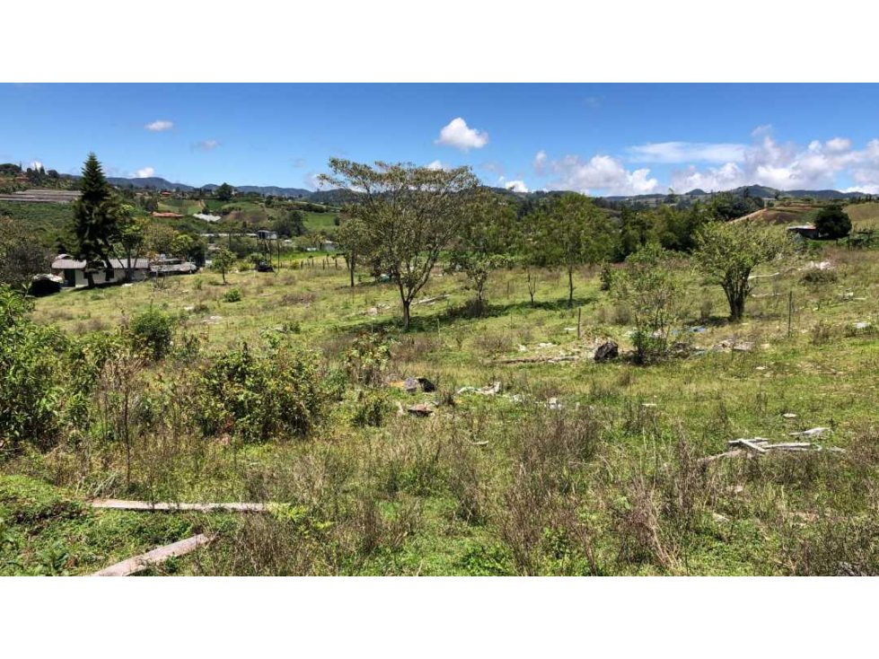 EN VENTA LOTE COMERCIAL INDUSTRIAL SOBRE LA AUTOPISTA MEDELLIN BOGOTÁ.