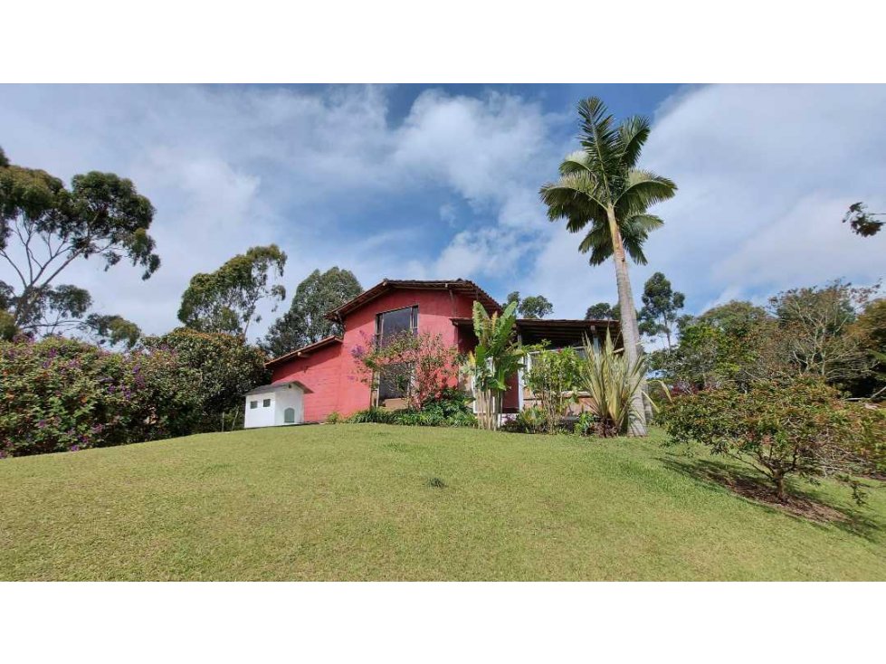 Encantadora Casa Campestre tipo loft en el Oriente Antioqueño