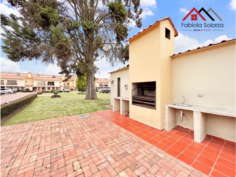 HERMOSA CASA EN ARRIENDO EN CHÍA OPORTO