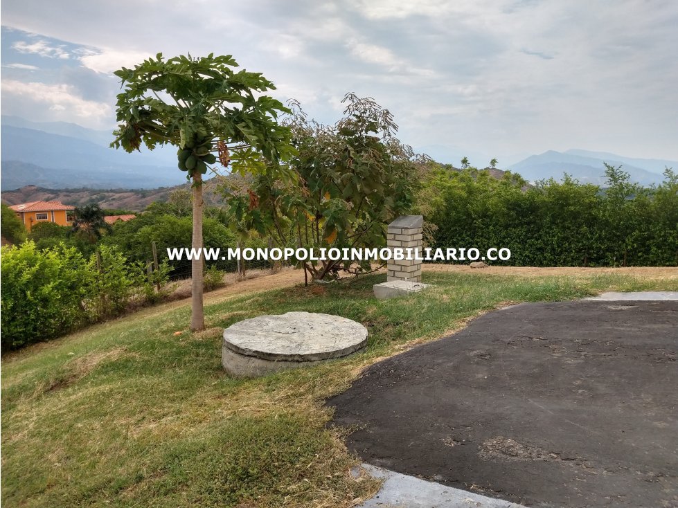 LOTE EN VENTA- SECTOR LLANO DE BOLIVAR, SANTA FE DE ANTIOQUIA COD: 255