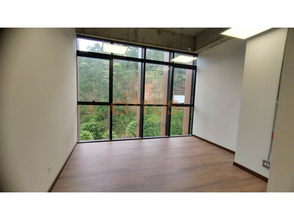 Oficina en Arriendo en Medellin - Las Palmas