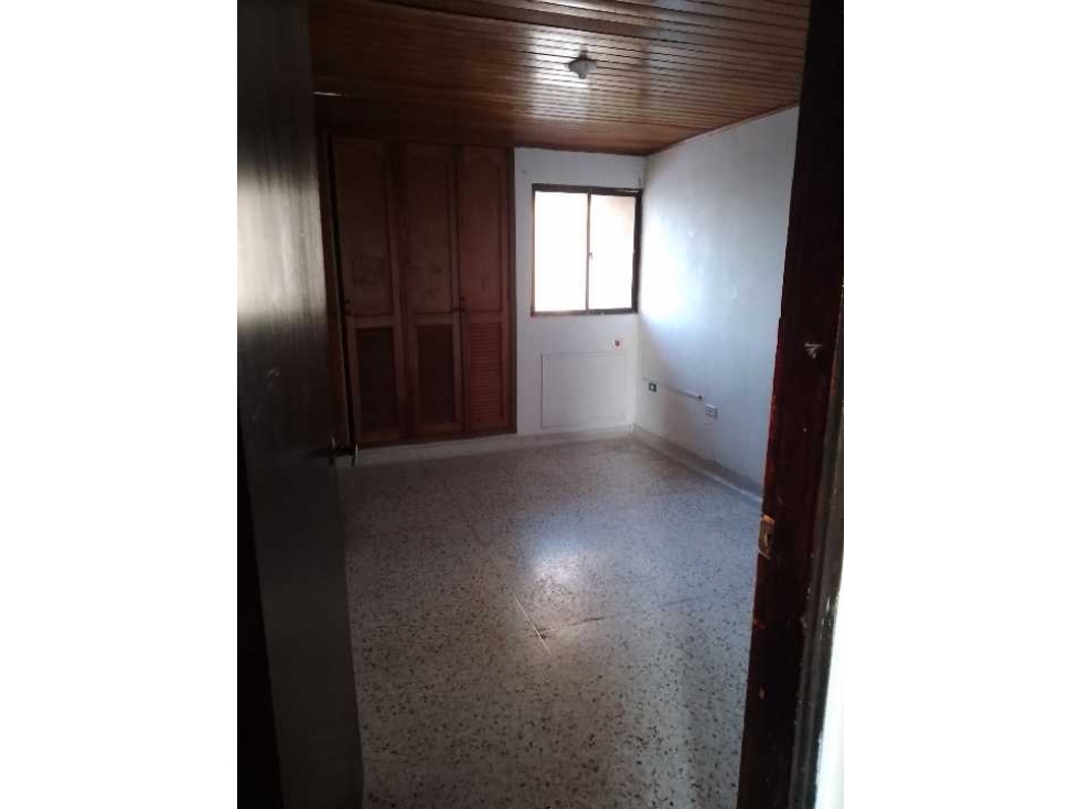 PENTHOUSE AMPLIO EN ARRIENDO - EL POBLADO