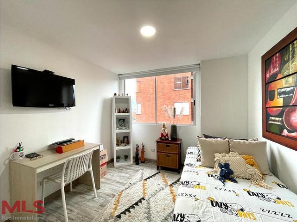 Remodelado en zona plana, ubicación estratégica(MLS#239740)