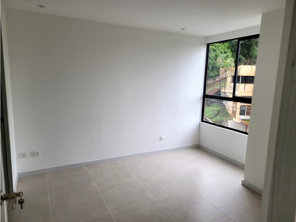 Rentó apartamento en el poblado