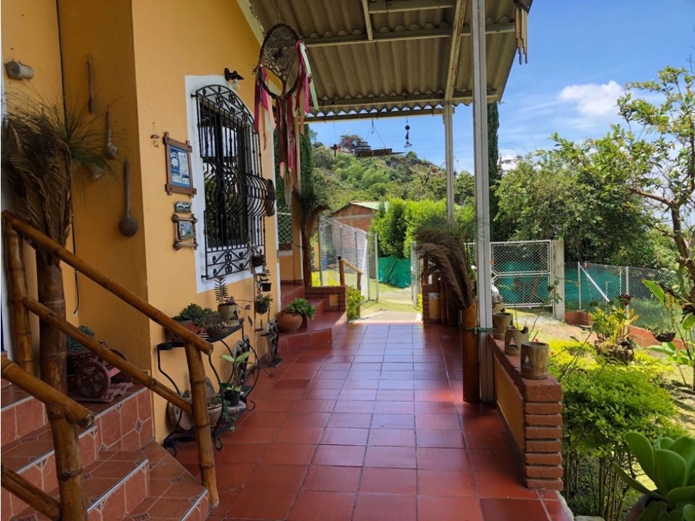 Santa Elena - Casa campestre en venta