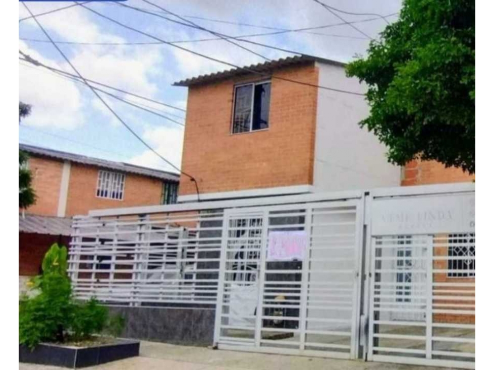 Se Vende Casa Esquinera en Altos de Los Robles Soledad