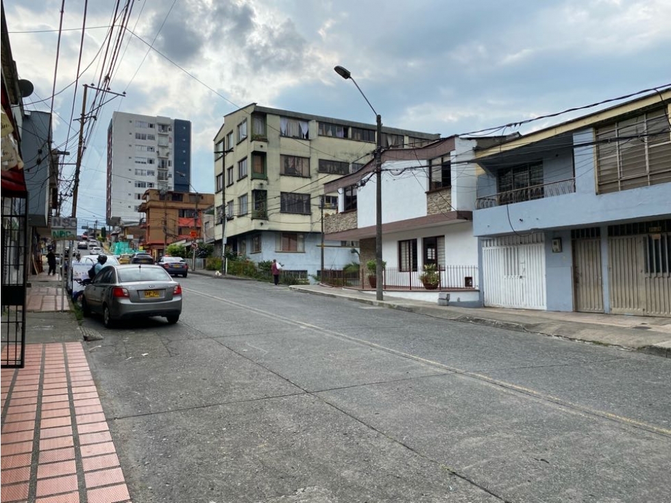 SE VENDE CASA PEREIRA, CENTRO