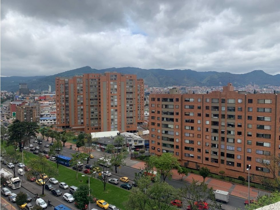 Se Vende Oficina con Terraza, La Floresta, Bogota
