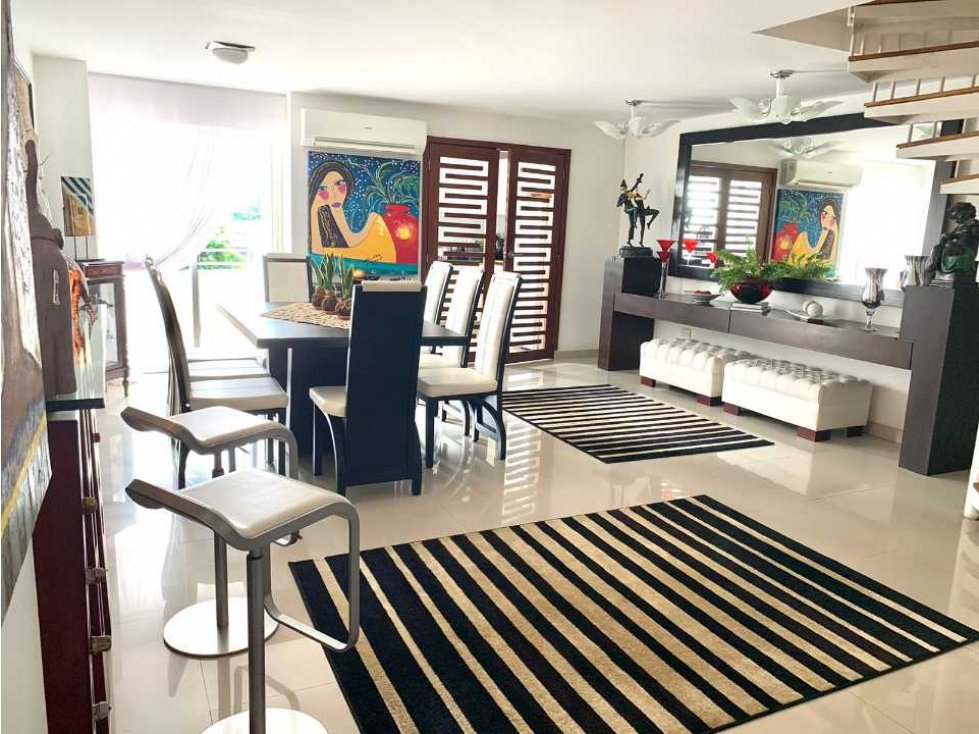 SE VENDE PH EN ALTO PRADO