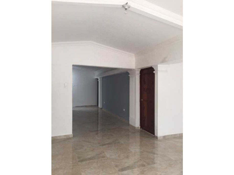 SE VENDE HERMOSA CASA EN EL BARRIO CRESPO, ZONA NORTE DE CARTAGENA